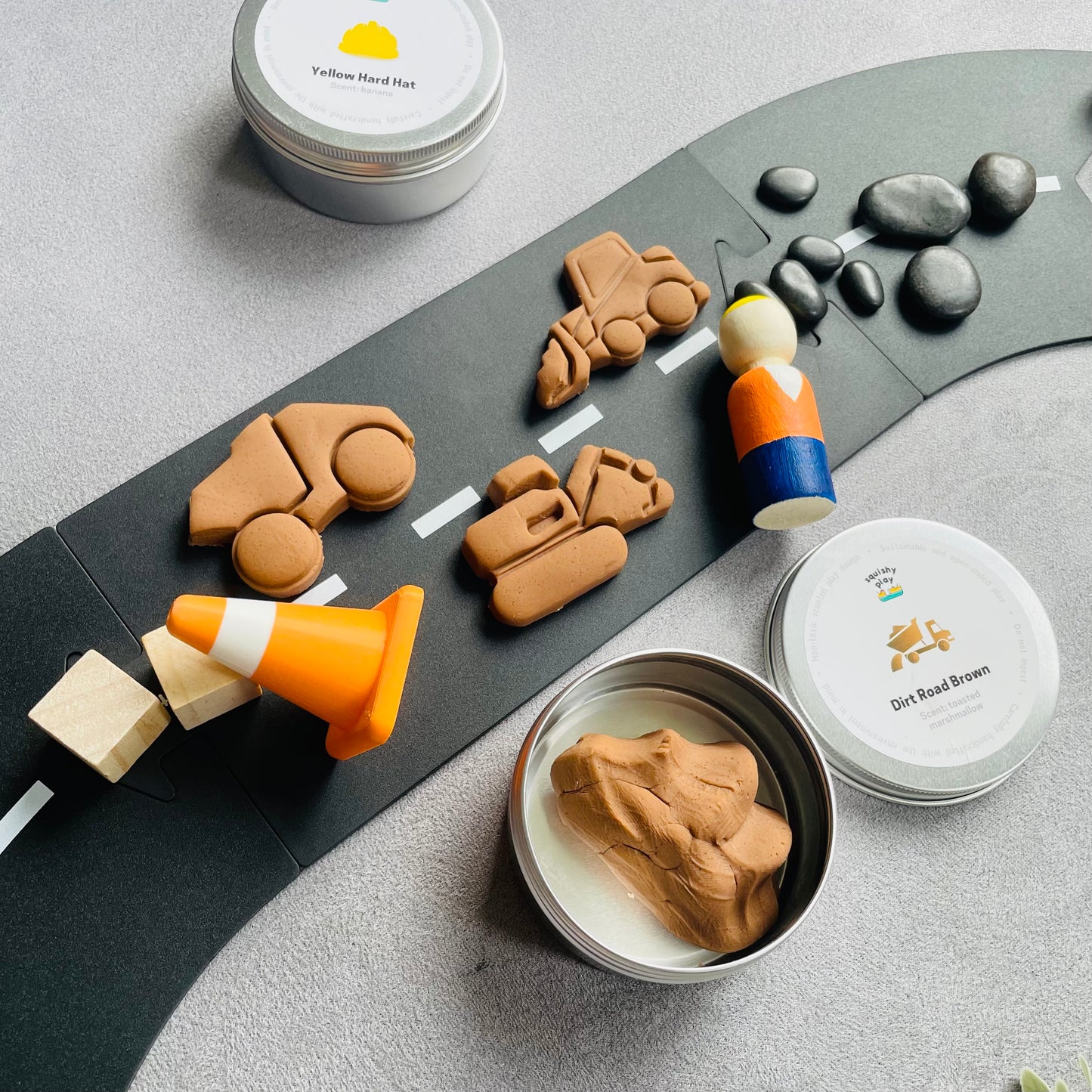 Mini Play Dough Kit: Construction Zone