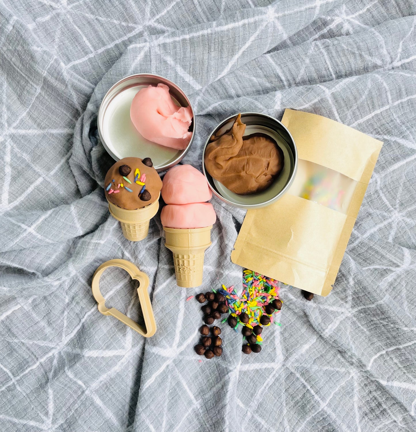 Mini Play Dough Kit: Ice Cream