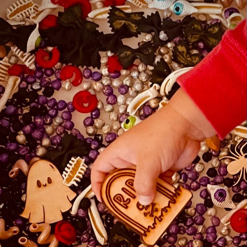 Ready-Play Sensory Mix: Spooky Spell